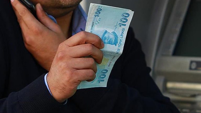 4 milyon 200 bin lira dolandırıcılık yapan 8 şüpheli tutuklandı