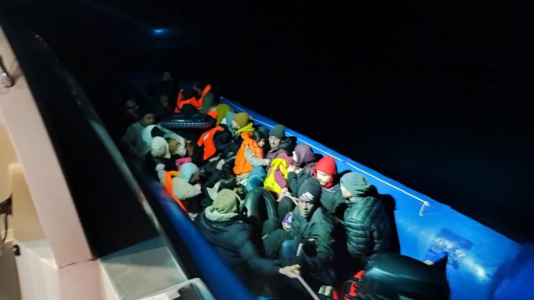 Bodrum açıklarında 156 düzensiz göçmen yakalandı