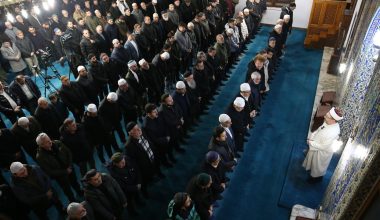 Diyanet İşleri Başkanı Erbaş: Kötülüğe karşı durarak duruş sergilememiz lazım