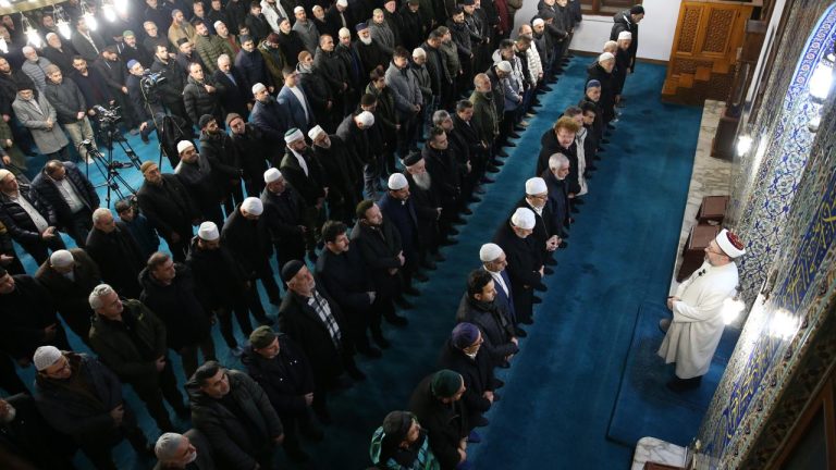 Diyanet İşleri Başkanı Erbaş: Kötülüğe karşı durarak duruş sergilememiz lazım
