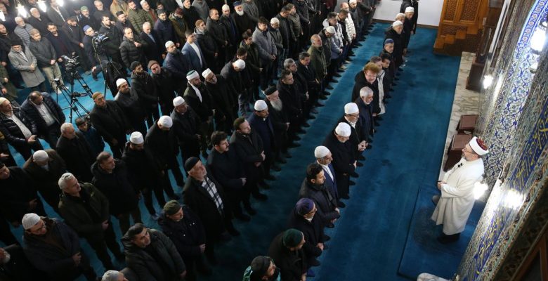 Diyanet İşleri Başkanı Erbaş: Kötülüğe karşı durarak duruş sergilememiz lazım