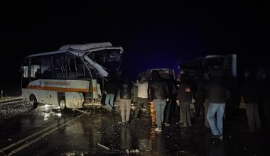Eskişehir’de kaza: 14 kişi yaralandı