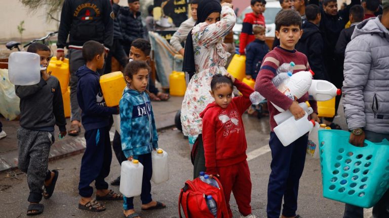 Gazze’de 5 yaşın altındaki çocuklarda görülen ishal vakaları 25 kat arttı