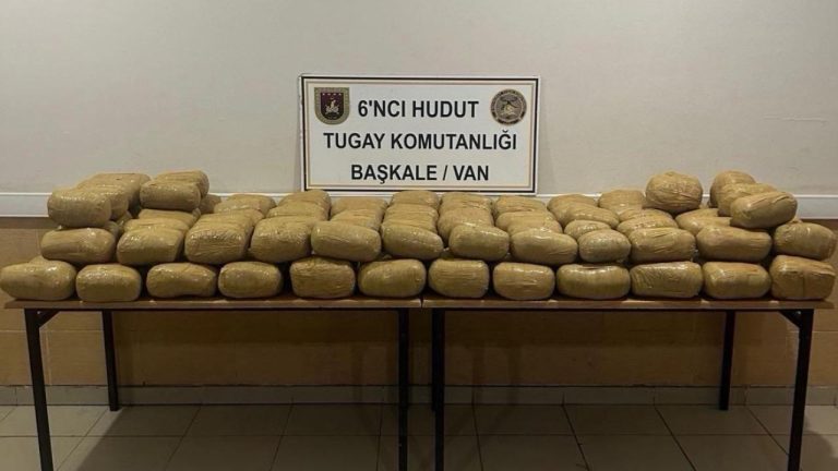 Hudut Kartalları 143 kilogram uyuşturucu ele geçirdi