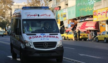 İran’da petrol tankına giren 5 işçi zehirli gazdan hayatını kaybetti