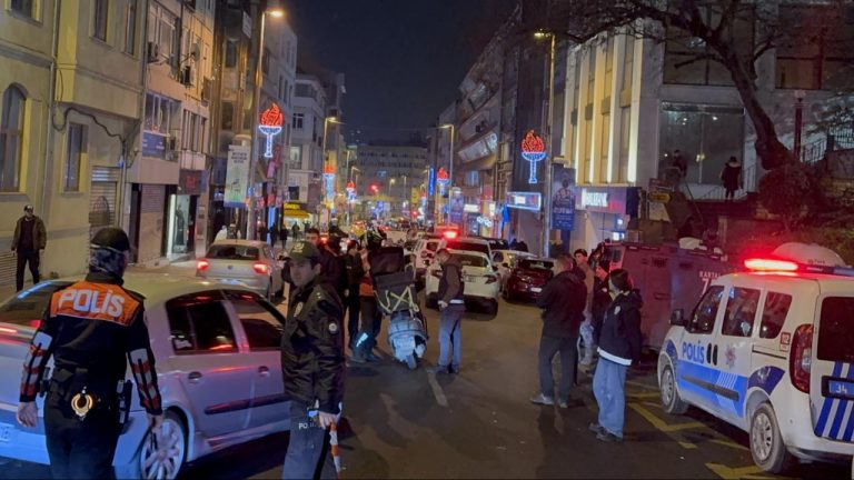 İstanbul polisinden helikopter destekli ”huzur uygulaması”