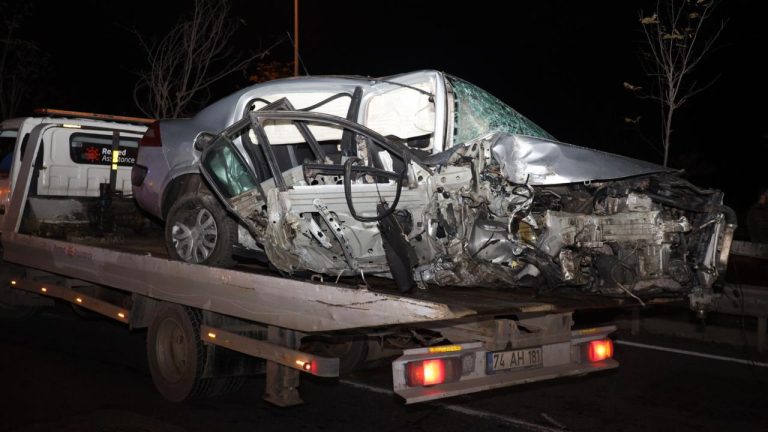 Kocaeli’de trafik kazası: 4 çocuk yaralandı