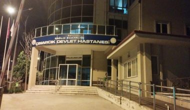 Yalova’da 15 öğrenci zehirlenme şüphesiyle hastaneye kaldırıldı