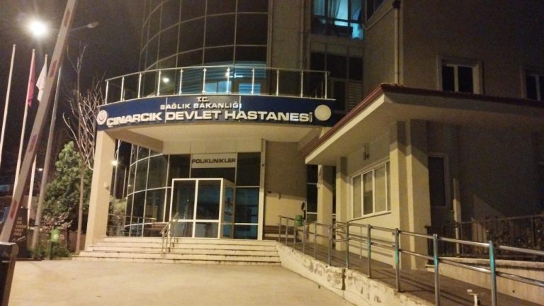 Yalova’da 15 öğrenci zehirlenme şüphesiyle hastaneye kaldırıldı