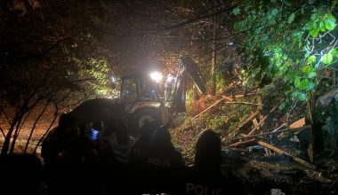 Zonguldak’ta heyelan müstakil evi yıktı