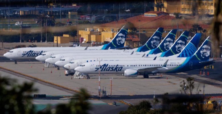 ABD’de Boeing tipi uçağın, kalkış esnasında burun tekerleği düştü