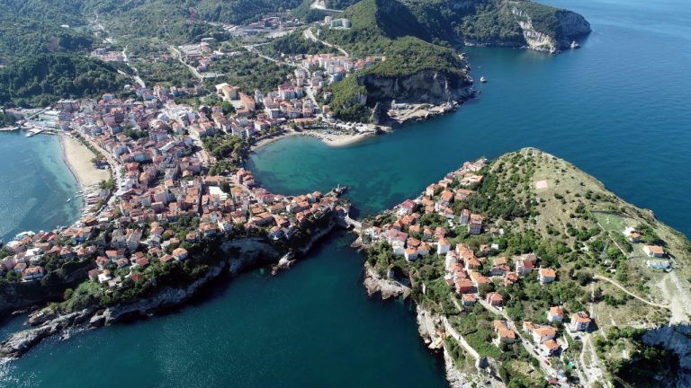 Amasra ziyaretçi sayısını 3,5 kat artırdı Amasra ziyaretçi sayısını 3,5 kat artırdı