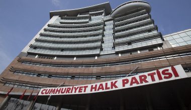 CHP’de aday belirleme mesaisi: İzmir düğümü çözülecek mi?