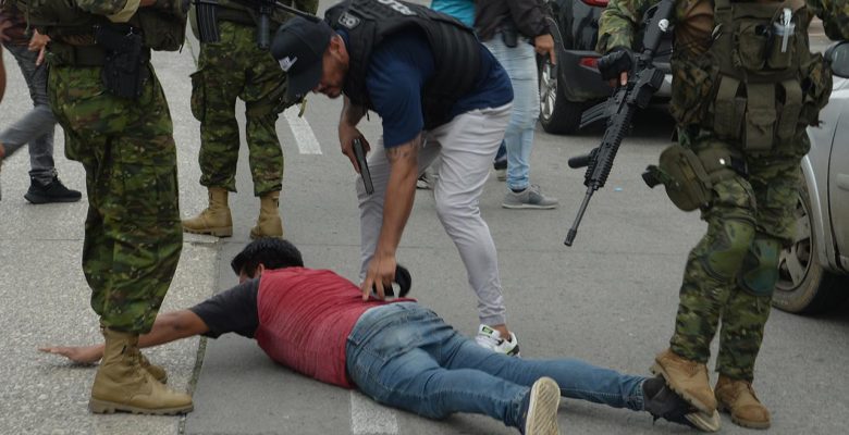 Ekvador’daki operasyonlarda gözaltına alınan çete üyesi sayısı 1534’e çıktı