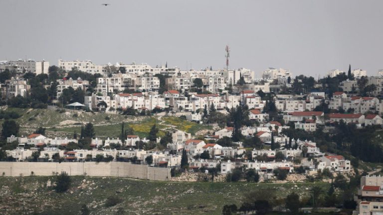 Gazze çevresindeki yasa dışı Yahudi yerleşim birimlerinde uyarı sirenleri çaldı