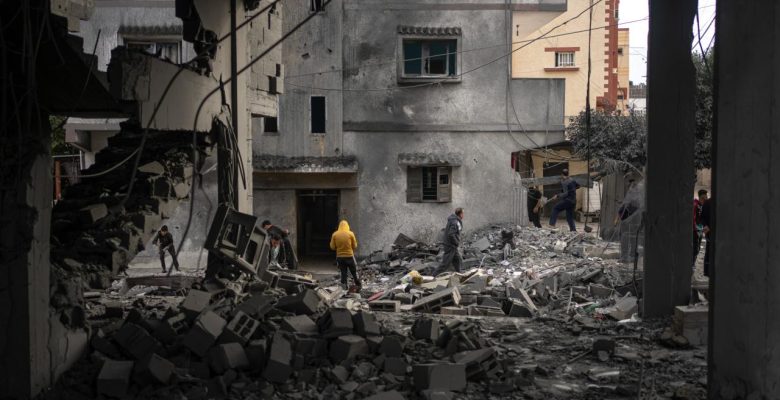 Gazze’de 8 gündür kesik olan iletişim hizmetleri aşamalı olarak geri geldi