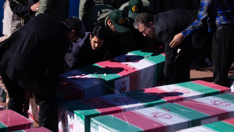 İran’ın Kirman eyaletinde 3 Ocak’taki terör saldırılarında ölenlerin sayısı 95’e yükseldi