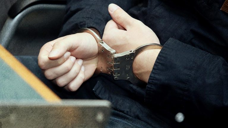 Konya’da kaçakçılık operasyonu: 13 gözaltı Konya’da kaçakçılık operasyonu: 13 gözaltı