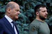 Scholz ve Zelenskiy Ukrayna’daki durumu görüştü