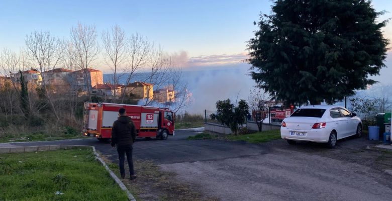 Sinop’ta korkutan yangın: Lastik deposu alev aldı