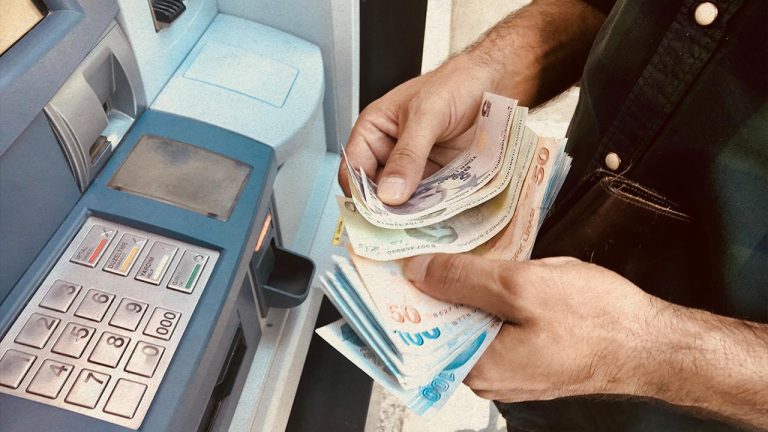 Bakan Şimşek uyardı: Banka hesabınızı kullandırmayın Bakan Şimşek uyardı: Banka hesabınızı kullandırmayın