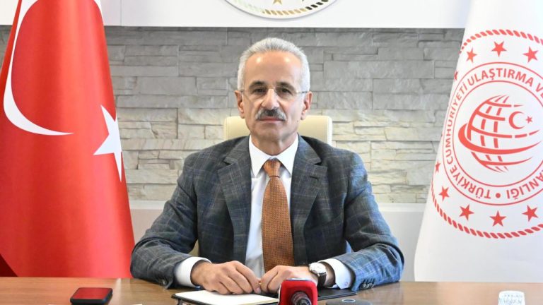 Bakan Uraloğlu: Kara yolu taşımacılığında yeni adımlar atılacak
