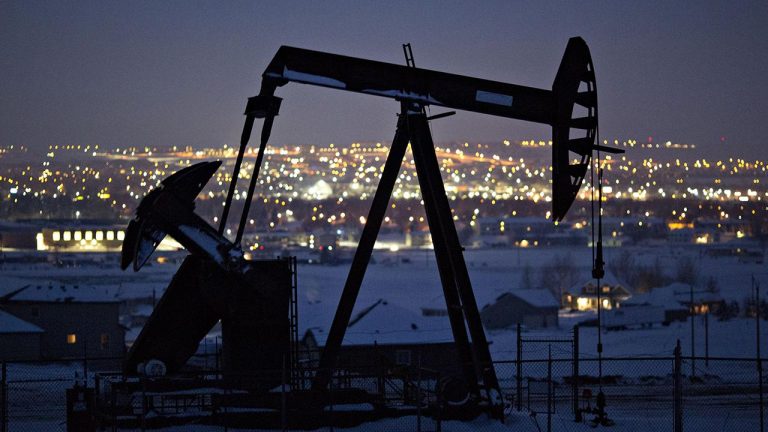 Brent petrolün varil fiyatı 82,80 dolar Brent petrolün varil fiyatı 82,80 dolar