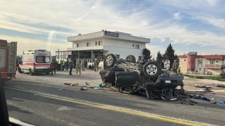 Cumhurbaşkanı Erdoğan’ın koruma ekibinin geçirdiği kazada yaralanan polis şehit oldu Cumhurbaşkanı Erdoğan’ın koruma ekibinin geçirdiği kazada yaralanan polis şehit oldu