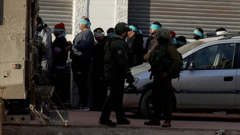 İsrail güçleri Batı Şeria’daki baskınlarda bir Filistinliyi öldürdü İsrail güçleri Batı Şeria’daki baskınlarda bir Filistinliyi öldürdü