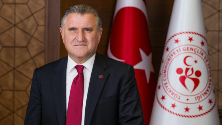 Bakan Bak, milli sporcuların 1 Ocak’tan itibaren 1515 madalya kazandığını açıkladı