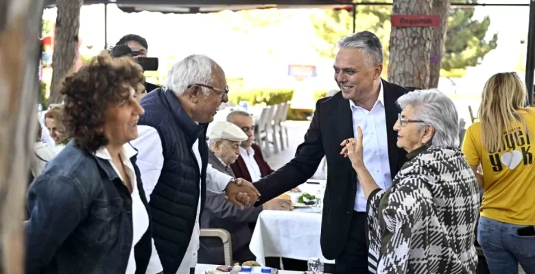 Antalya Muratpaşa Belediye Başkanı Ümit Uysal, tasarruf tedbirleri uyguluyor