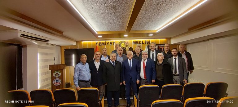 Bakan Murat Başesgioğlu İzmir’de Hemşerileri ile Buluştu.