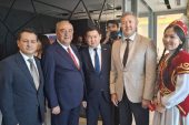 Kazakistan’ın İzmir Başkonsolosluğu Açıldı: Açılışa Karadenizliler Konfederasyonu Başkanı Hızır Murtezaoğlu da Katıldı