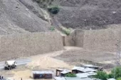 Artvin’de Heyelan Karayolunu Kapattı